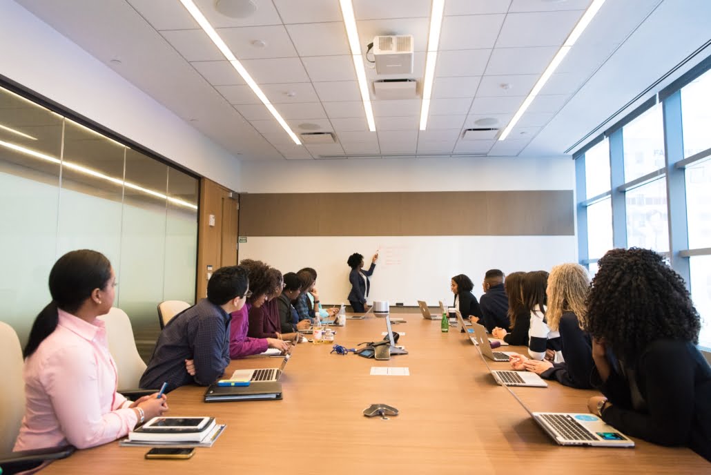 6 Benefits of Hiring a Marketing Director