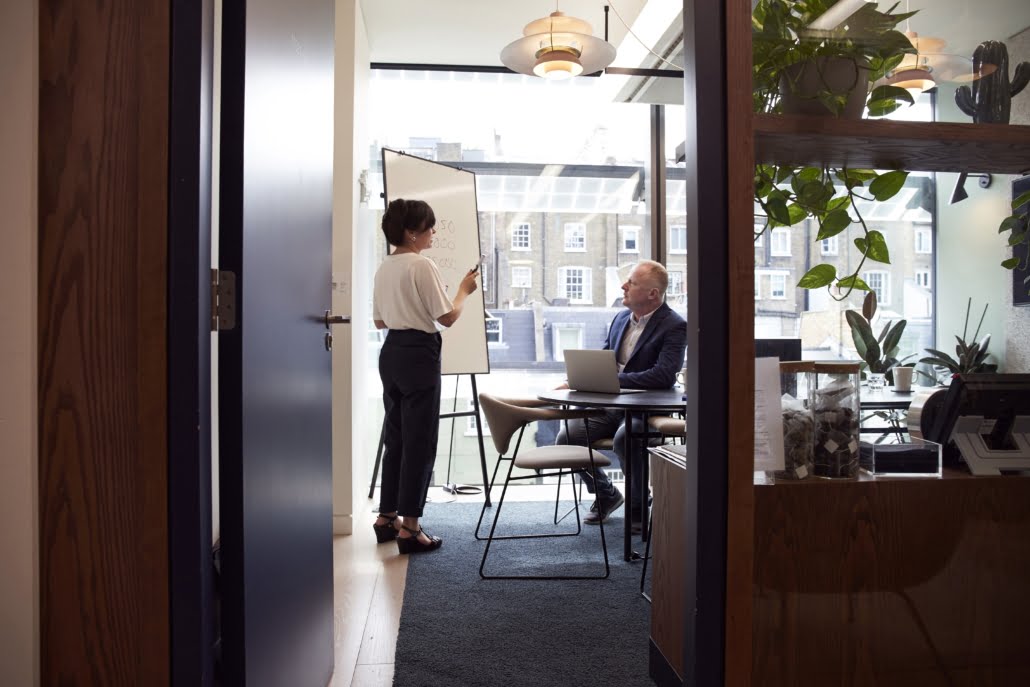 How To Choose The Right Marketing Consultant For Your Business